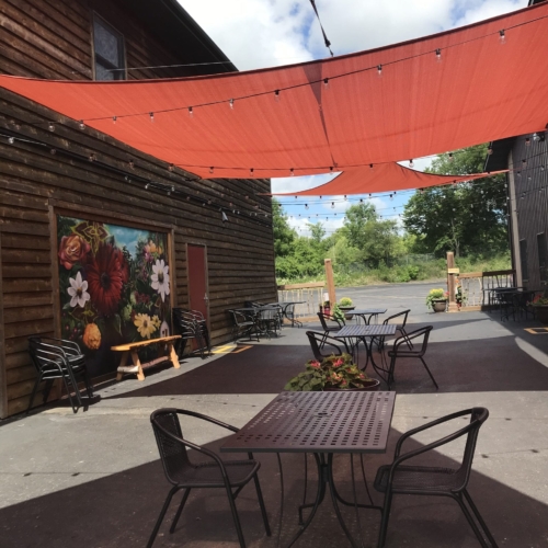 Fenton Winery and Brewery outdoor seating